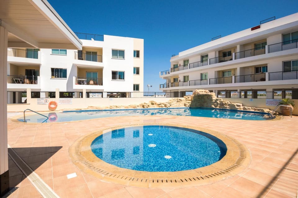 Sea View APT*Spacious balcony*200m to the Beach Apartment in Paralimni