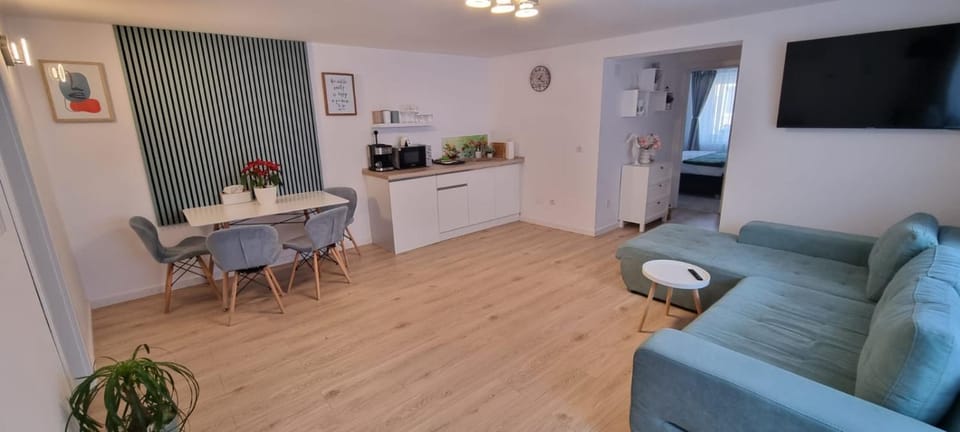 Coffee/tea facilities, Living room, Dining area