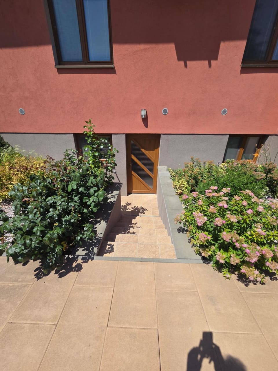 Facade/entrance, Garden