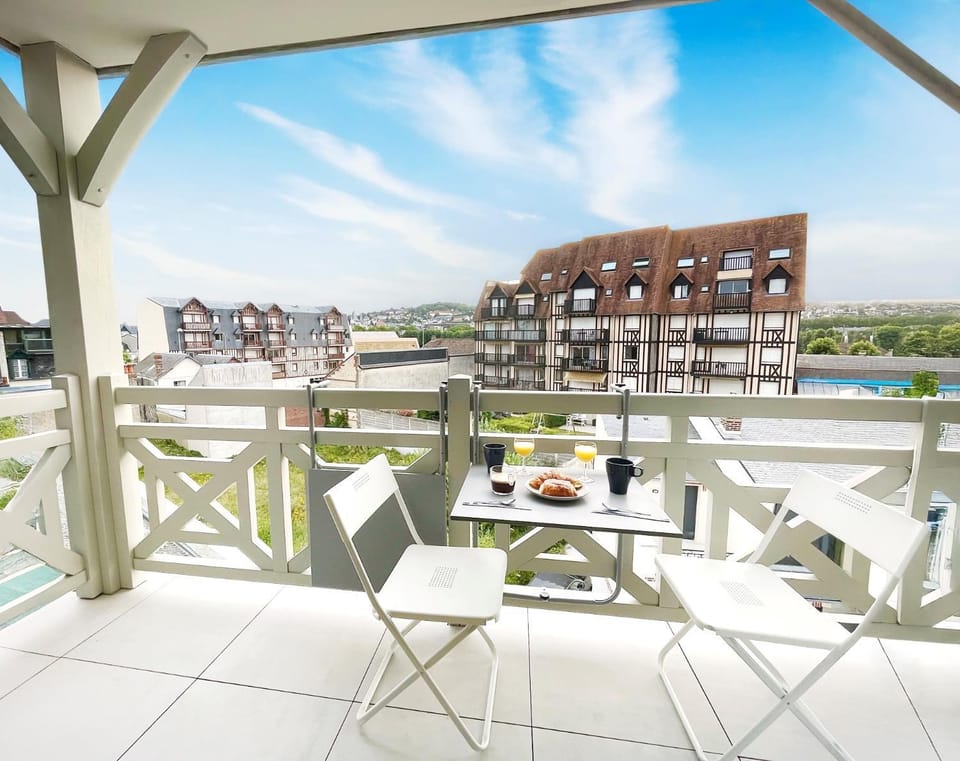 Day, Natural landscape, View (from property/room), Balcony/Terrace, Food and drinks