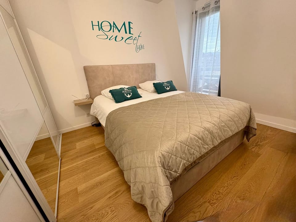 Bed, Photo of the whole room, Bedroom, storage, wardrobe