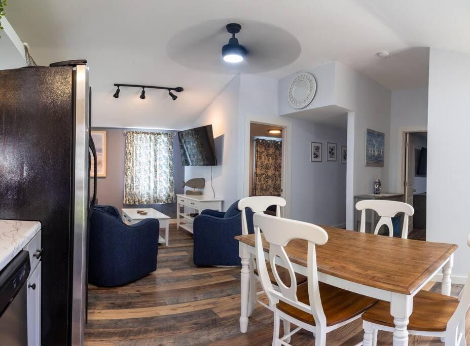3 Bedroom Pool PlayArea CampFire Cozy Apt Apartment in Bar Harbor