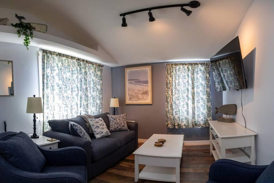 3 Bedroom Pool PlayArea CampFire Cozy Apt Apartment in Bar Harbor