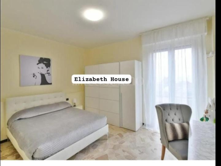 Elizabeth House Apartment in Como