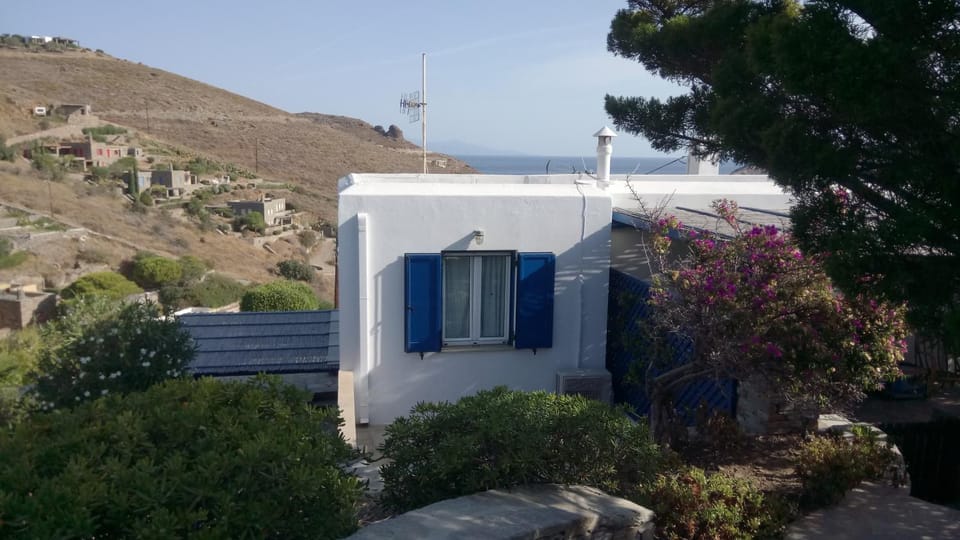 Neighbourhood, Natural landscape, Garden, Bedroom, Garden view, air conditioner