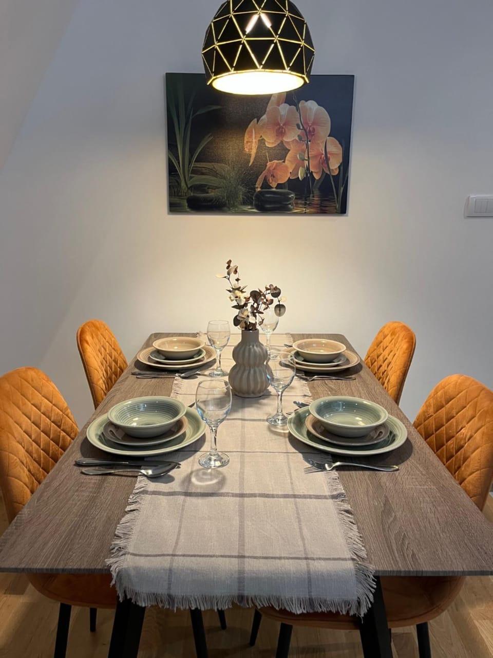 Decorative detail, Dining area