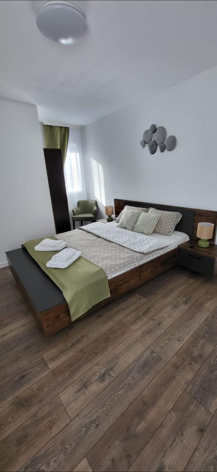 Huesca House Bed and Breakfast in Cluj County