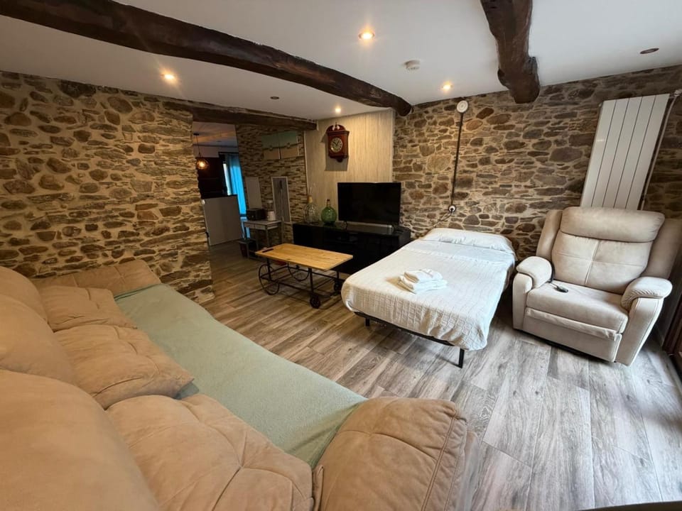 Villa de la paz Ribeira Sacra House in Galicia