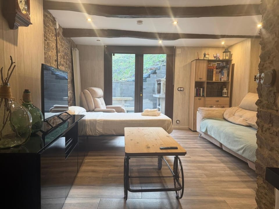 Villa de la paz Ribeira Sacra House in Galicia