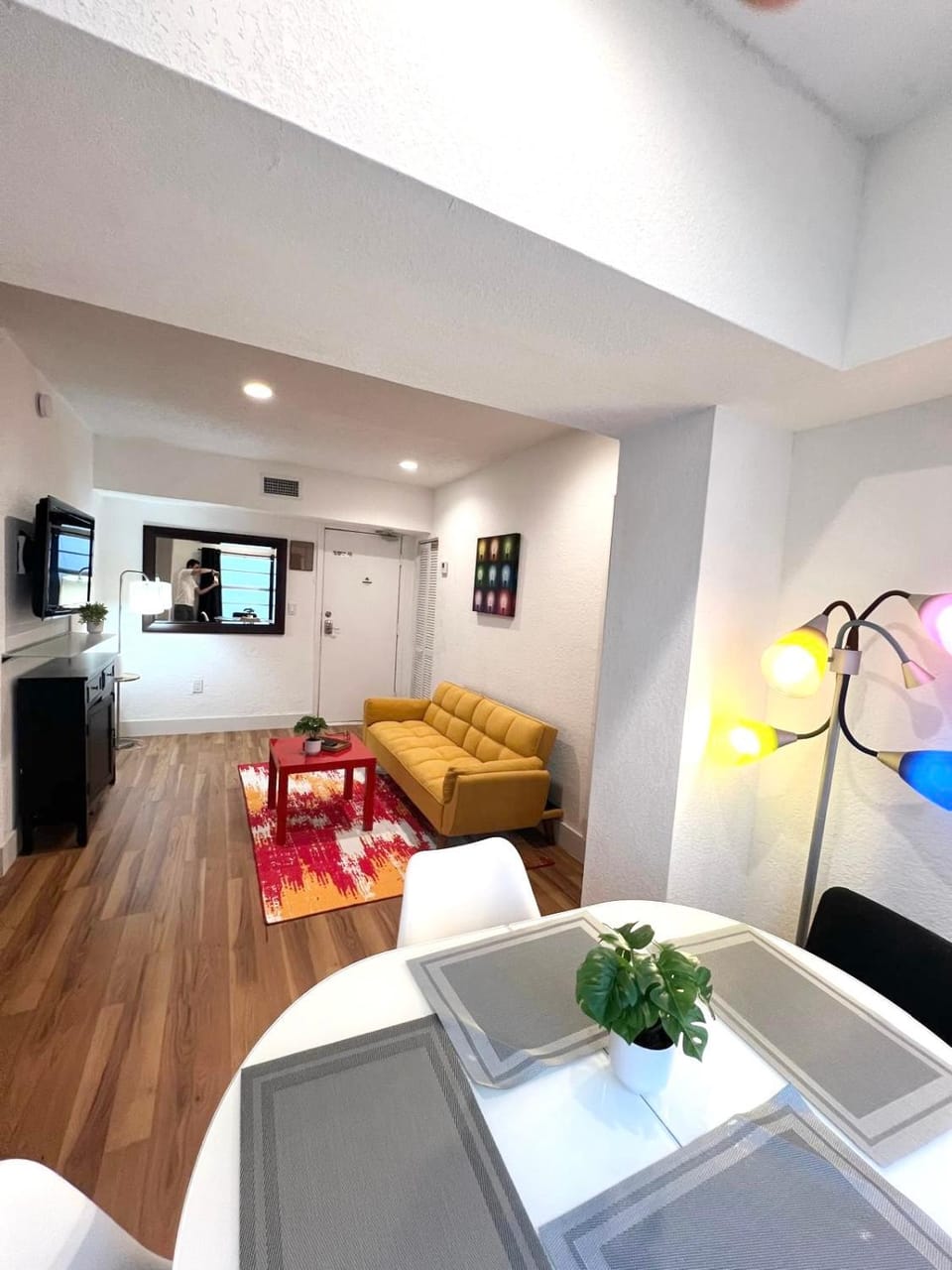 TV and multimedia, Living room, Dining area