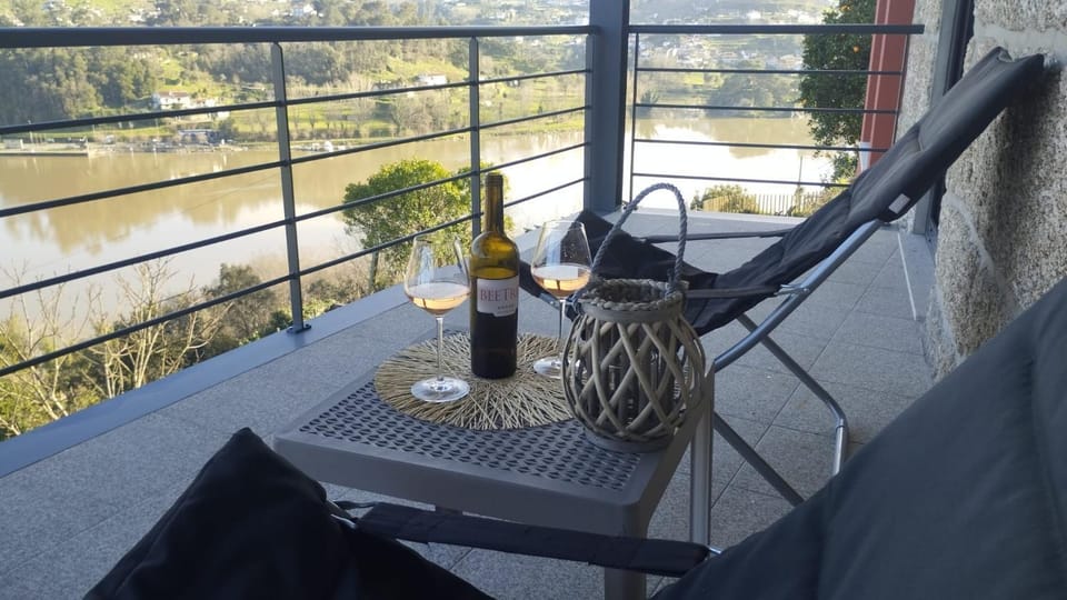 Day, Natural landscape, View (from property/room), Balcony/Terrace, Food and drinks, Seating area, Dining area, Drinks