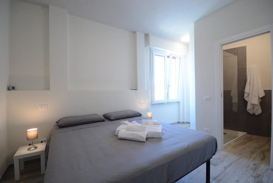 Bathroom, Bedroom