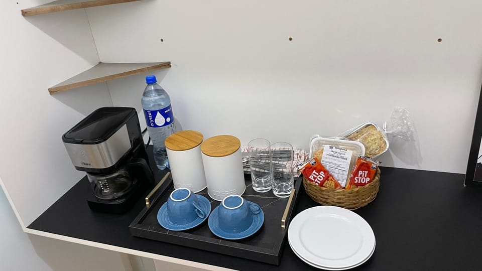 Coffee/tea facilities, Food and drinks, Food, Breakfast
