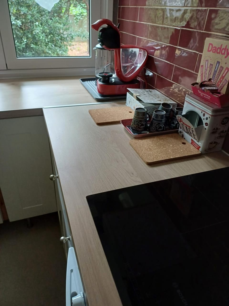 Coffee/tea facilities, Kitchen or kitchenette