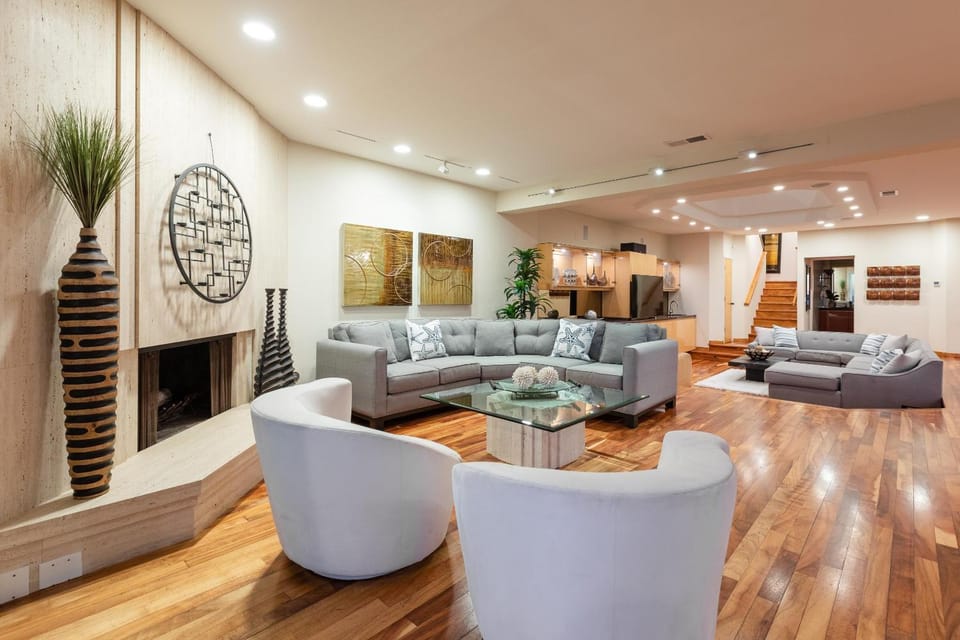 Unbeatable Location - Steps to Moonlight Beach House in Encinitas