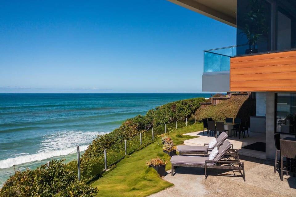 Unbeatable Location - Steps to Moonlight Beach House in Encinitas
