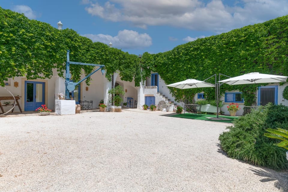 Inner courtyard view