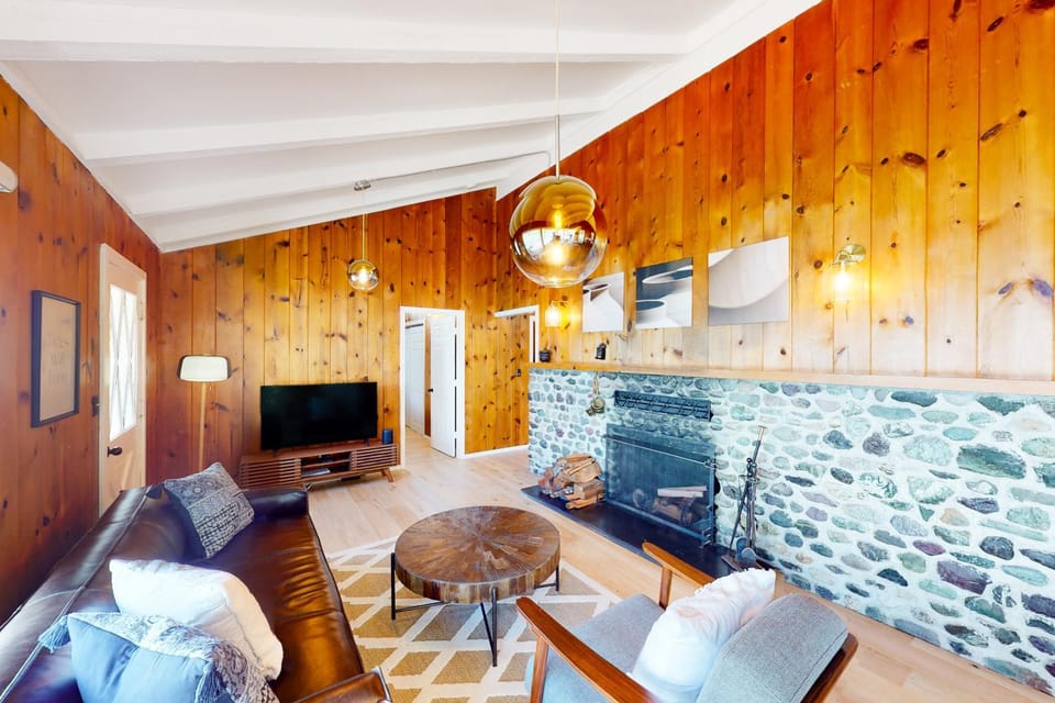 Euphoria on the Fjord House in Hoodsport