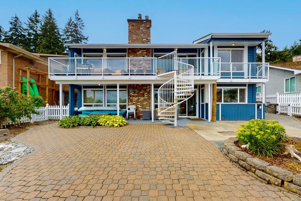 Prime Cove Quarters House in Whidbey Island