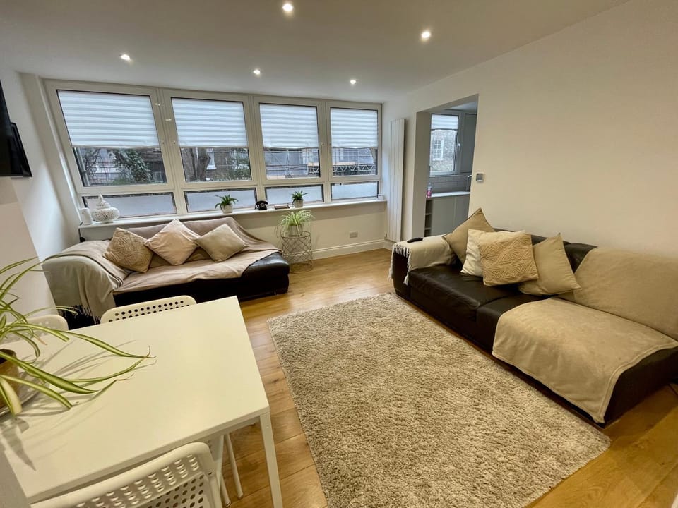 Newley Refurbished 2-Bed Only Minutes from London's Attractions Apartment in City of Westminster