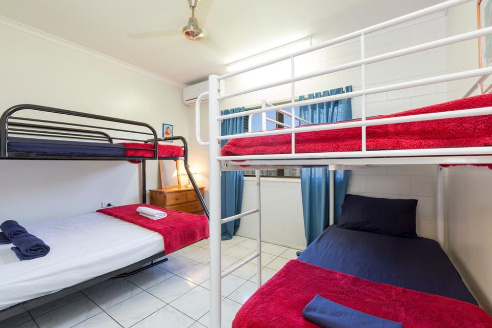 Bed, Photo of the whole room, Bedroom, bunk bed