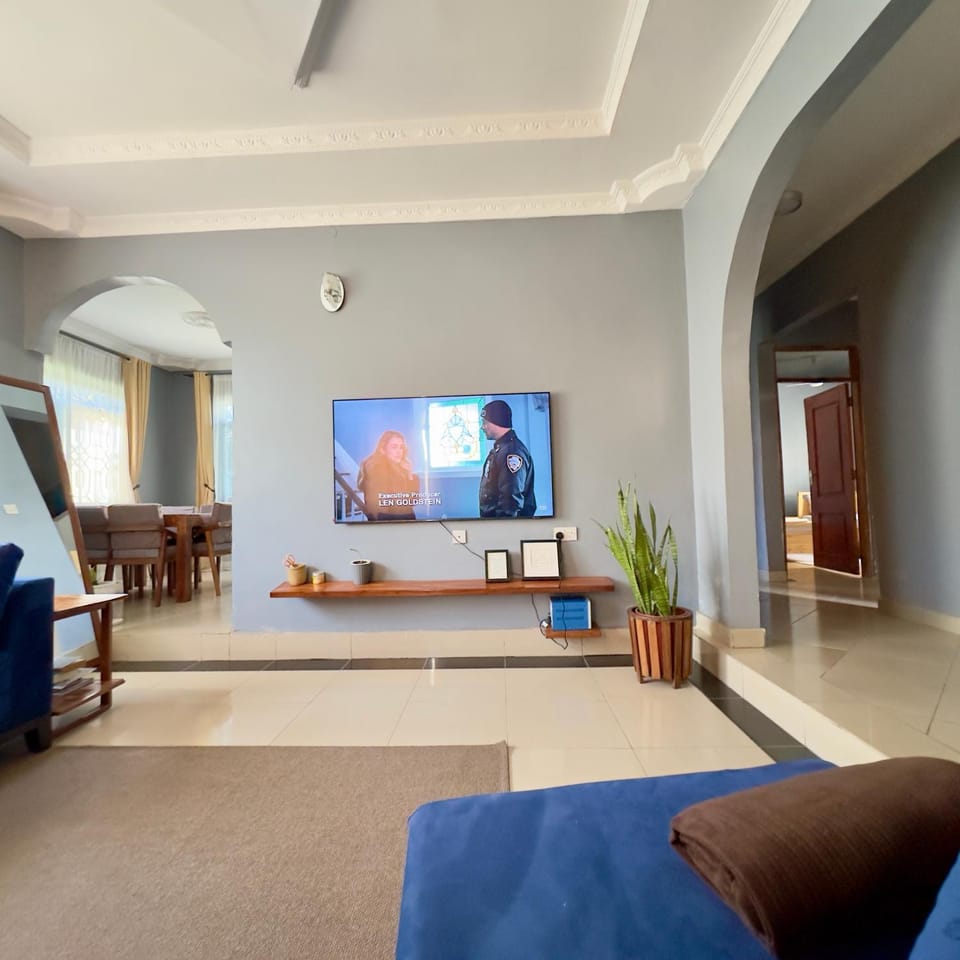 Sally's home-near JNIA airport Vacation rental in City of Dar es Salaam