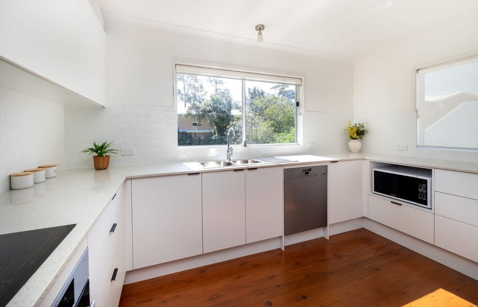 Surf & Turf Retreat House in Mollymook