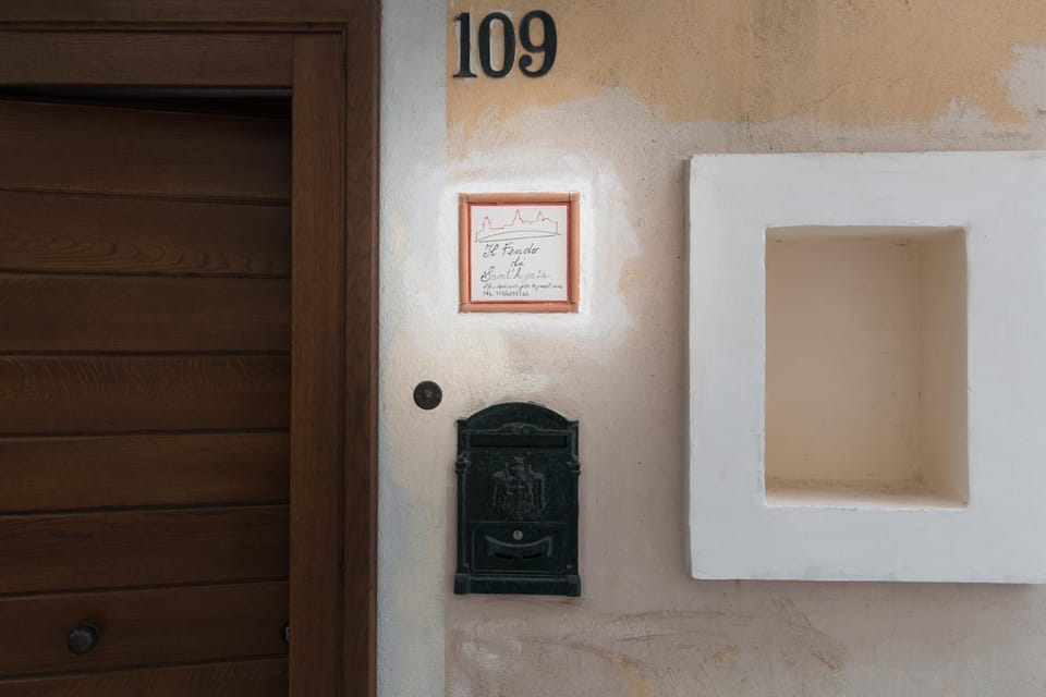 Facade/entrance, Property logo or sign