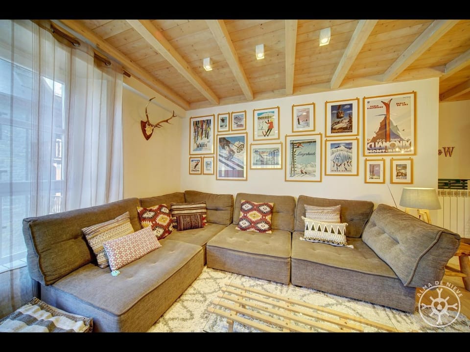 DOSSAU de Alma de Nieve Apartment in Catalonia