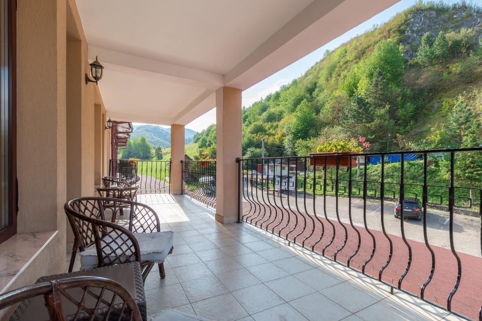View (from property/room), Balcony/Terrace