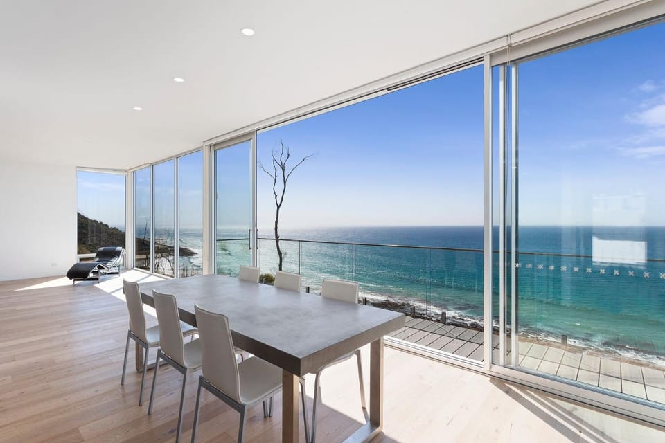 View (from property/room), Balcony/Terrace, Dining area, Sea view