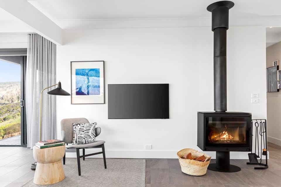 TV and multimedia, flat iron