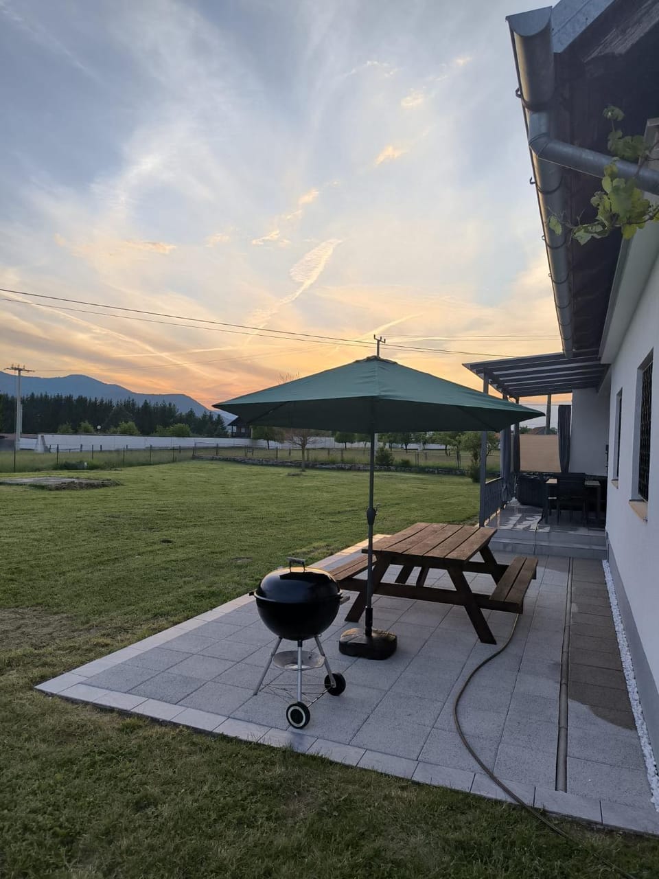 Patio, Natural landscape, BBQ facilities, Balcony/Terrace, Sunset