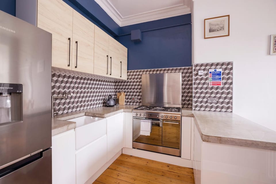 Kitchen or kitchenette, oven, stove