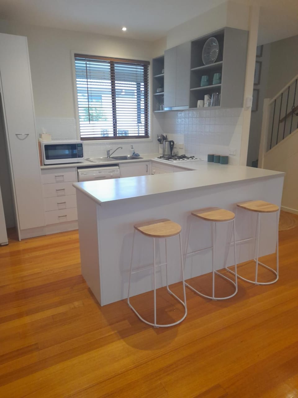 Kitchen or kitchenette, minibar, pet friendly, stove