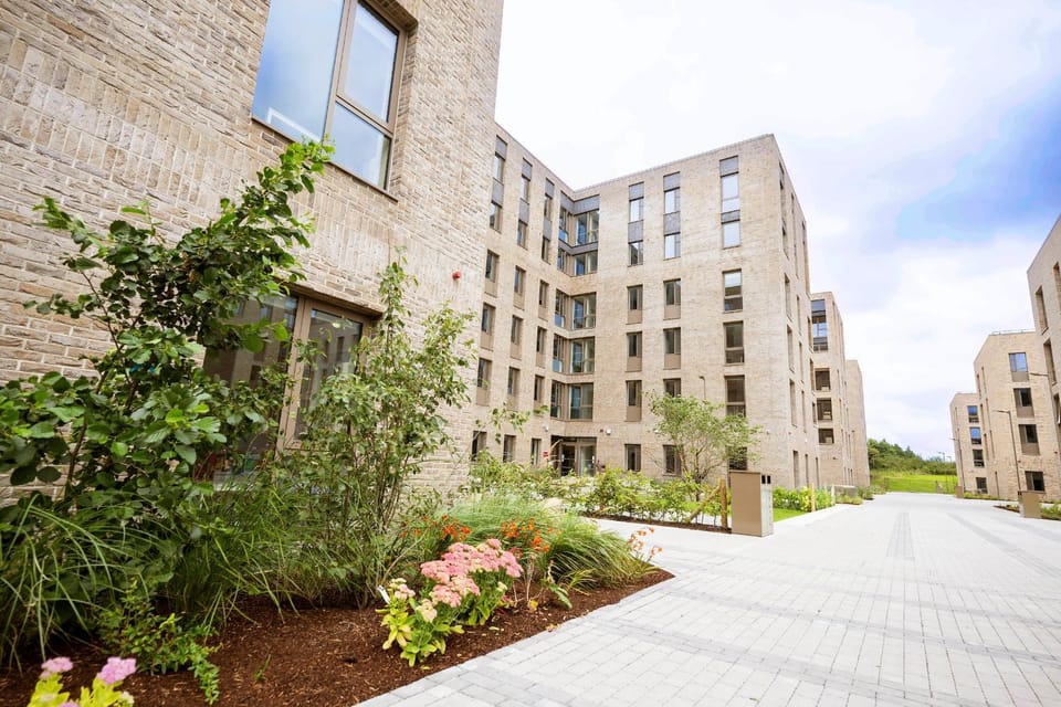 Property building, Property building