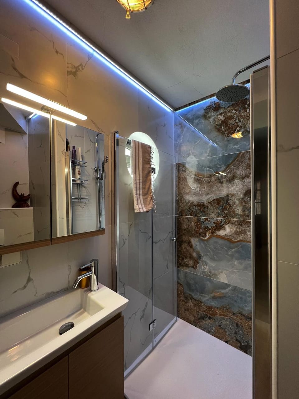 Shower, Bathroom
