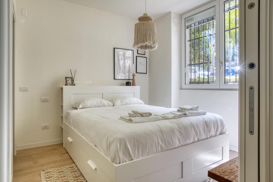 Bed, Photo of the whole room, Bedroom, towels, wardrobe