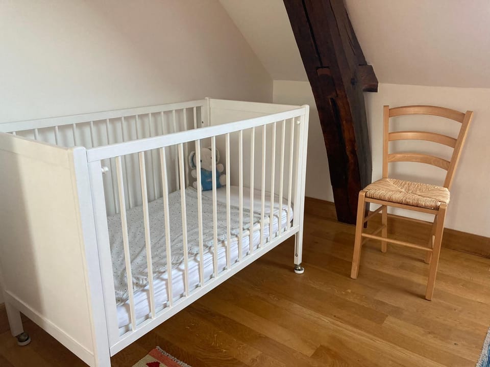 cot