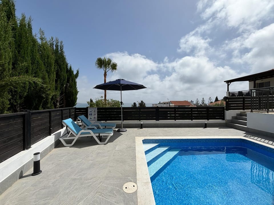 Villa Marina Sea View, Private Pool Villa in Peyia