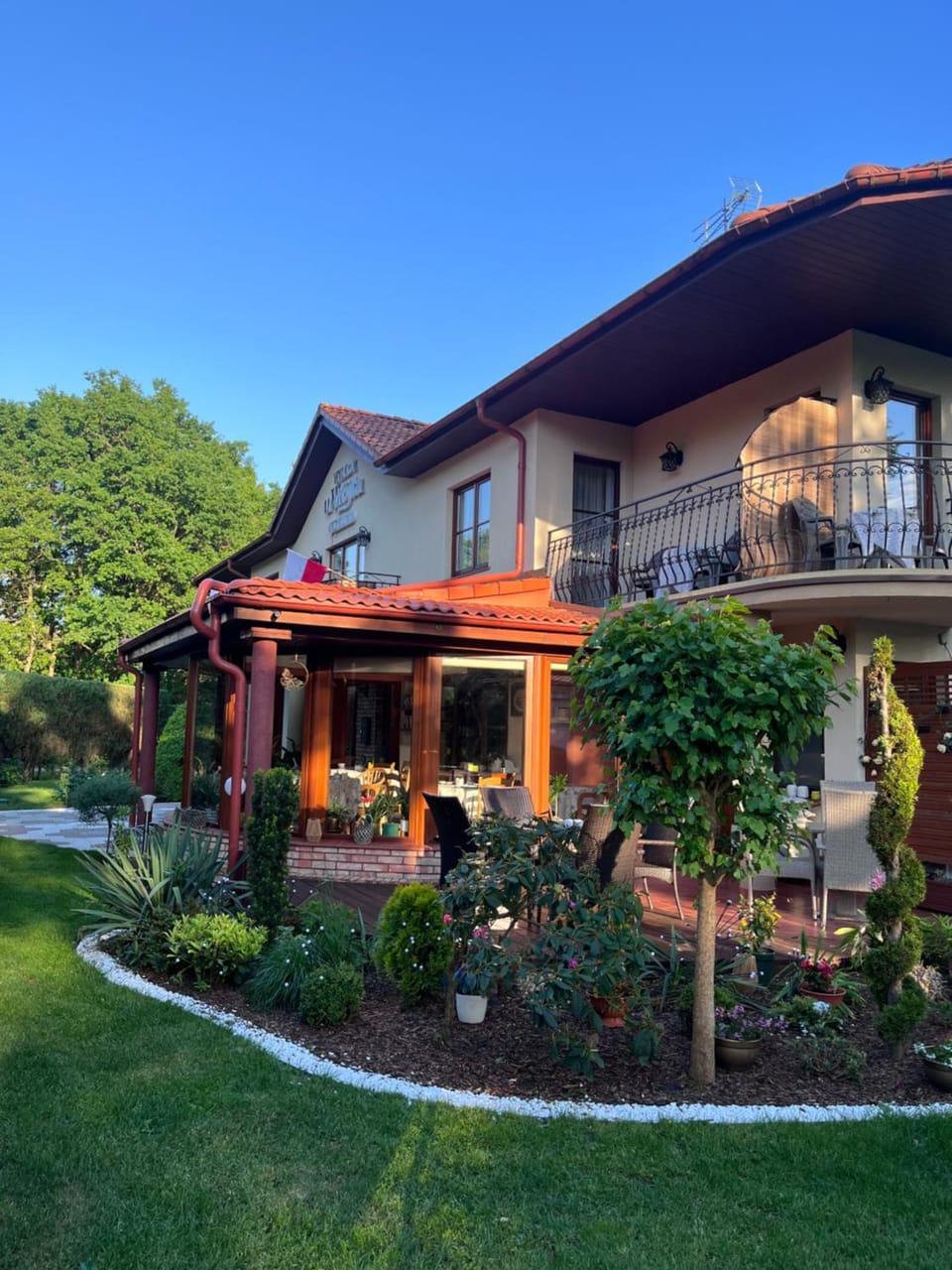 Property building, Garden, Garden view