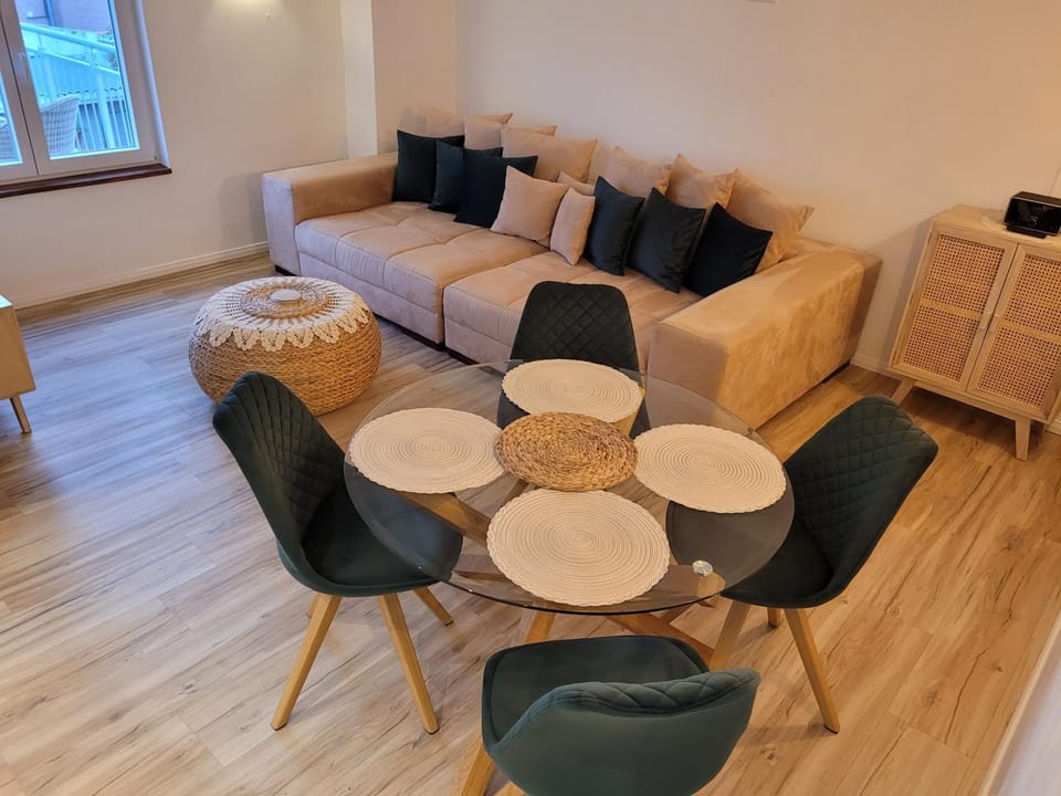 Living room, Seating area, Dining area