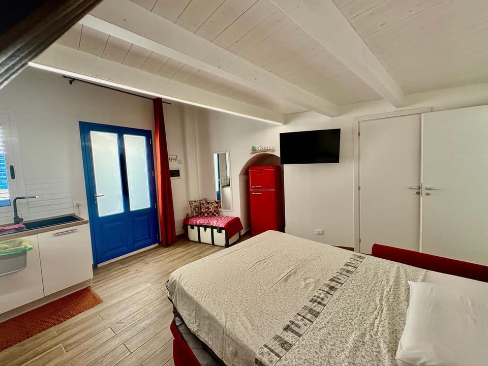 Appartamento Nonno Pit, Marettimo Apartment in Italy