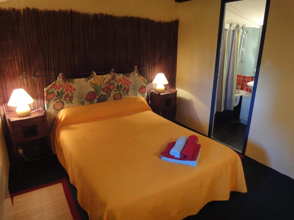 La Picholine chambre Marjolaine Bed and Breakfast in Occitanie