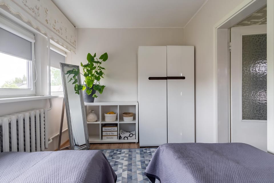 Bedroom, hair dresser, wardrobe