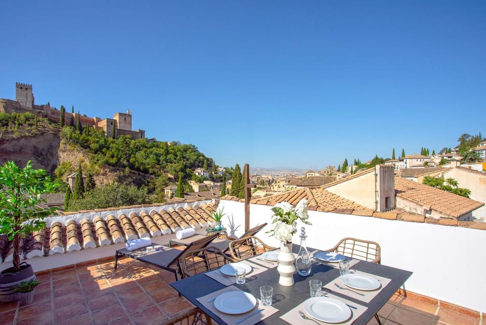 Patio, Natural landscape, View (from property/room), Balcony/Terrace, Living room, Dining area, Mountain view, sunbed