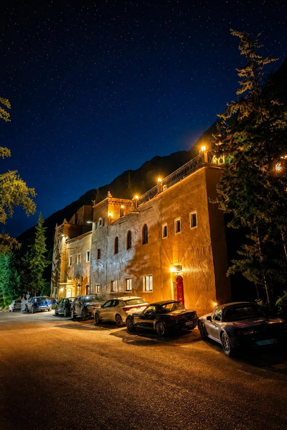 Property building, Night, Neighbourhood, Street view, Location, Parking
