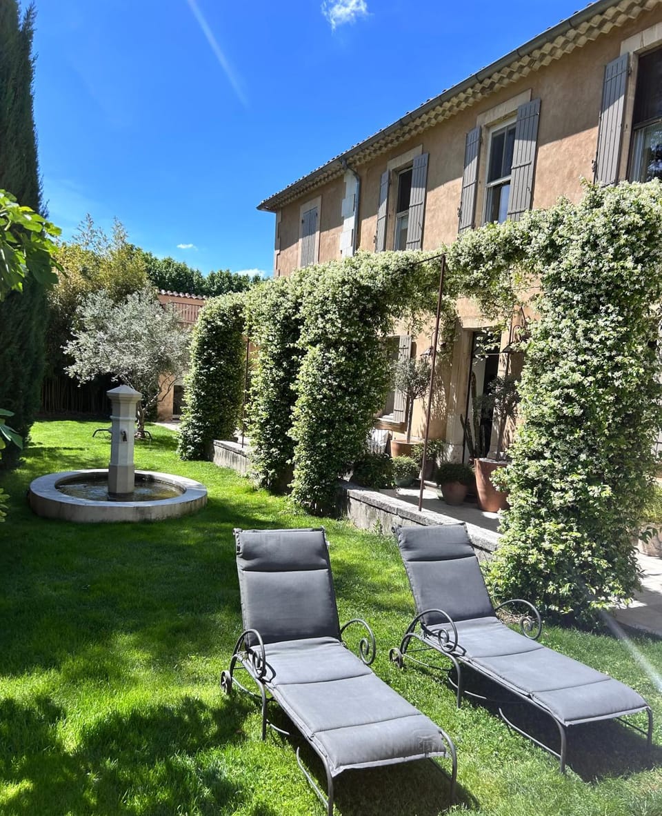 Les Tilleuls Bed and Breakfast in Cavaillon