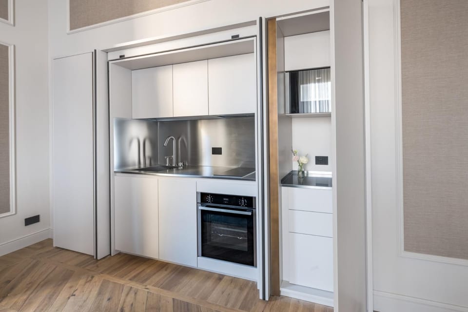 Kitchen or kitchenette