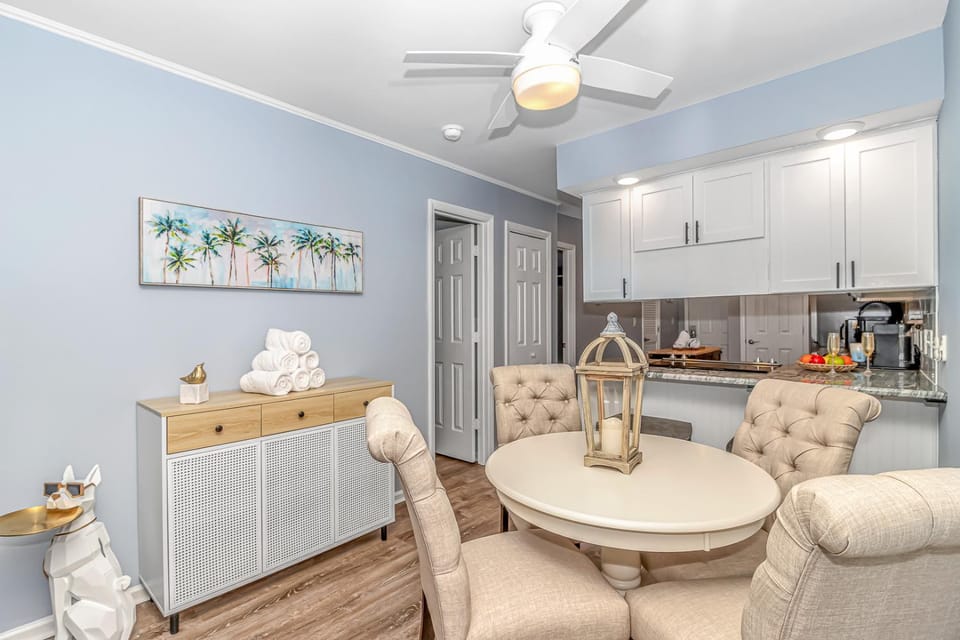 Fully Renovated First Floor Condo! Cypress Bay J-2 House in Little River